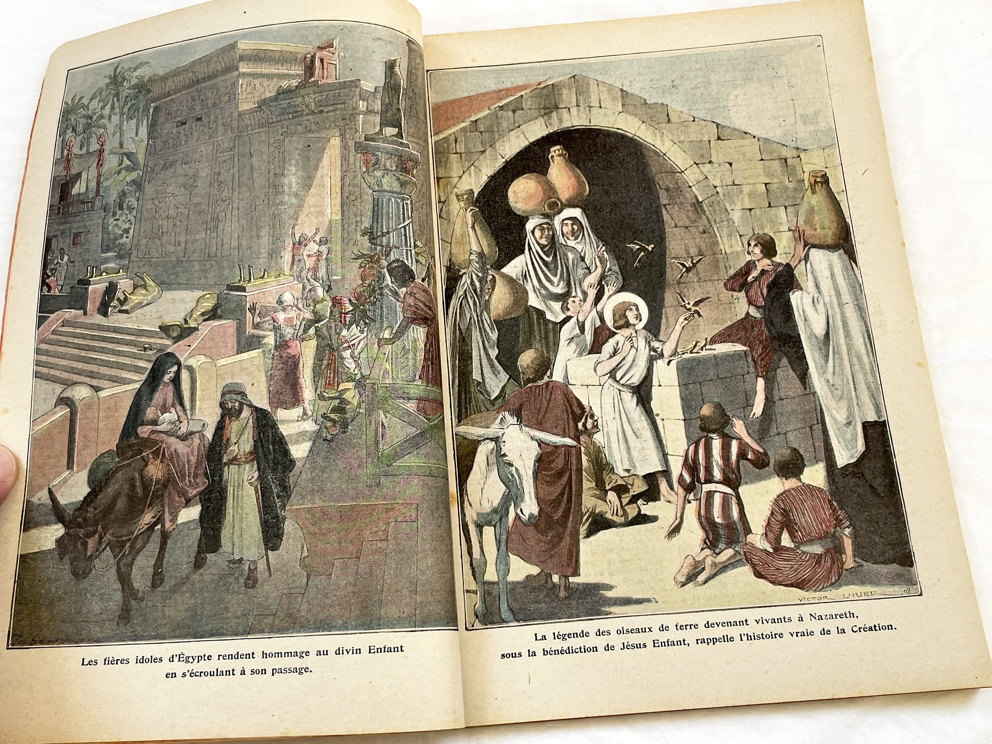 1910s - French Catholic Almanac - Illustrated Le Pèlerin Journal - Maison De La Bonne Presse - Religious Stories - Antique Art Print