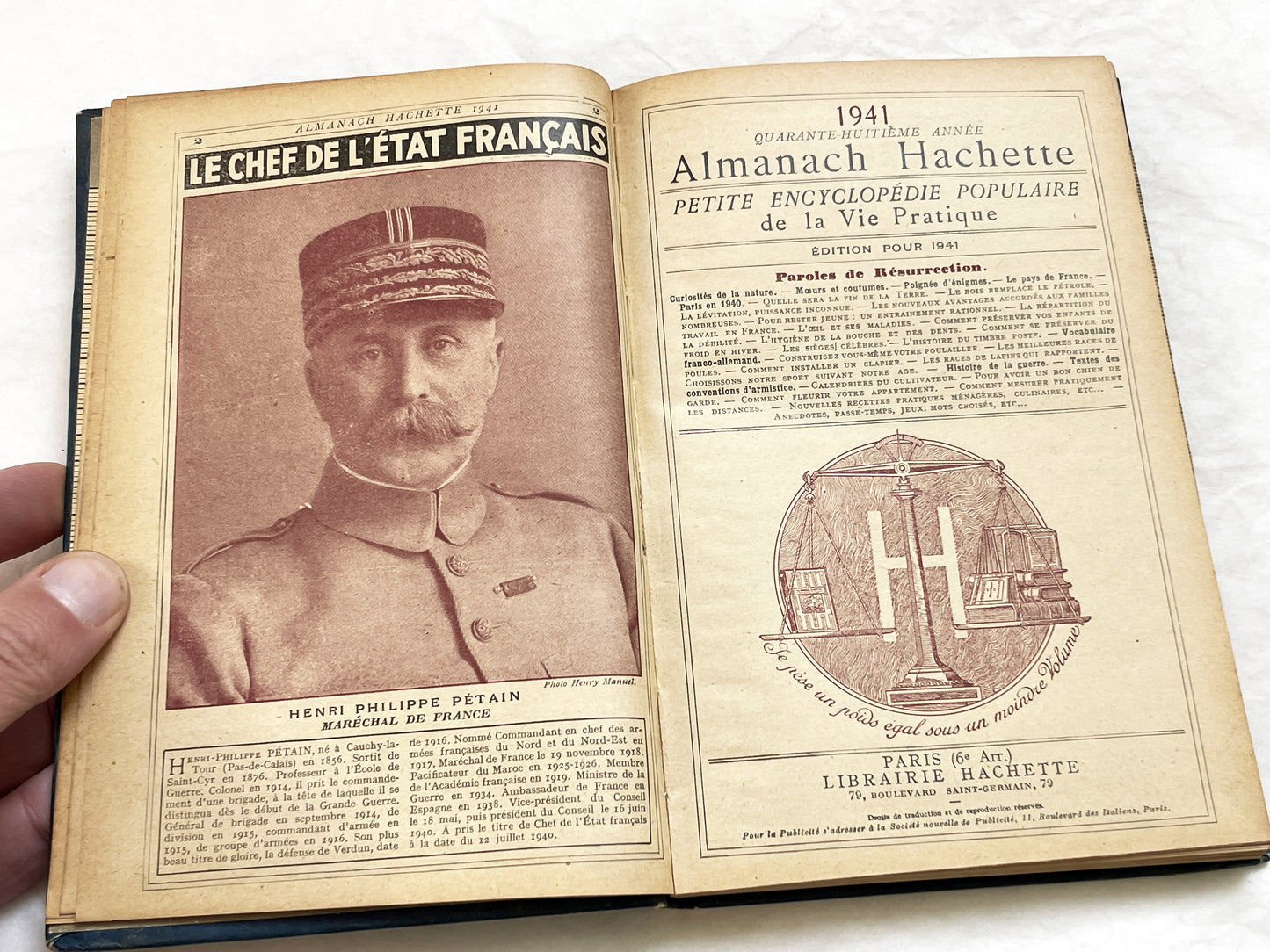 1940s – 300 Pages Almanach Hachette – Vintage French almanac – Wartime edition of the “Practical Life Encyclopedia”