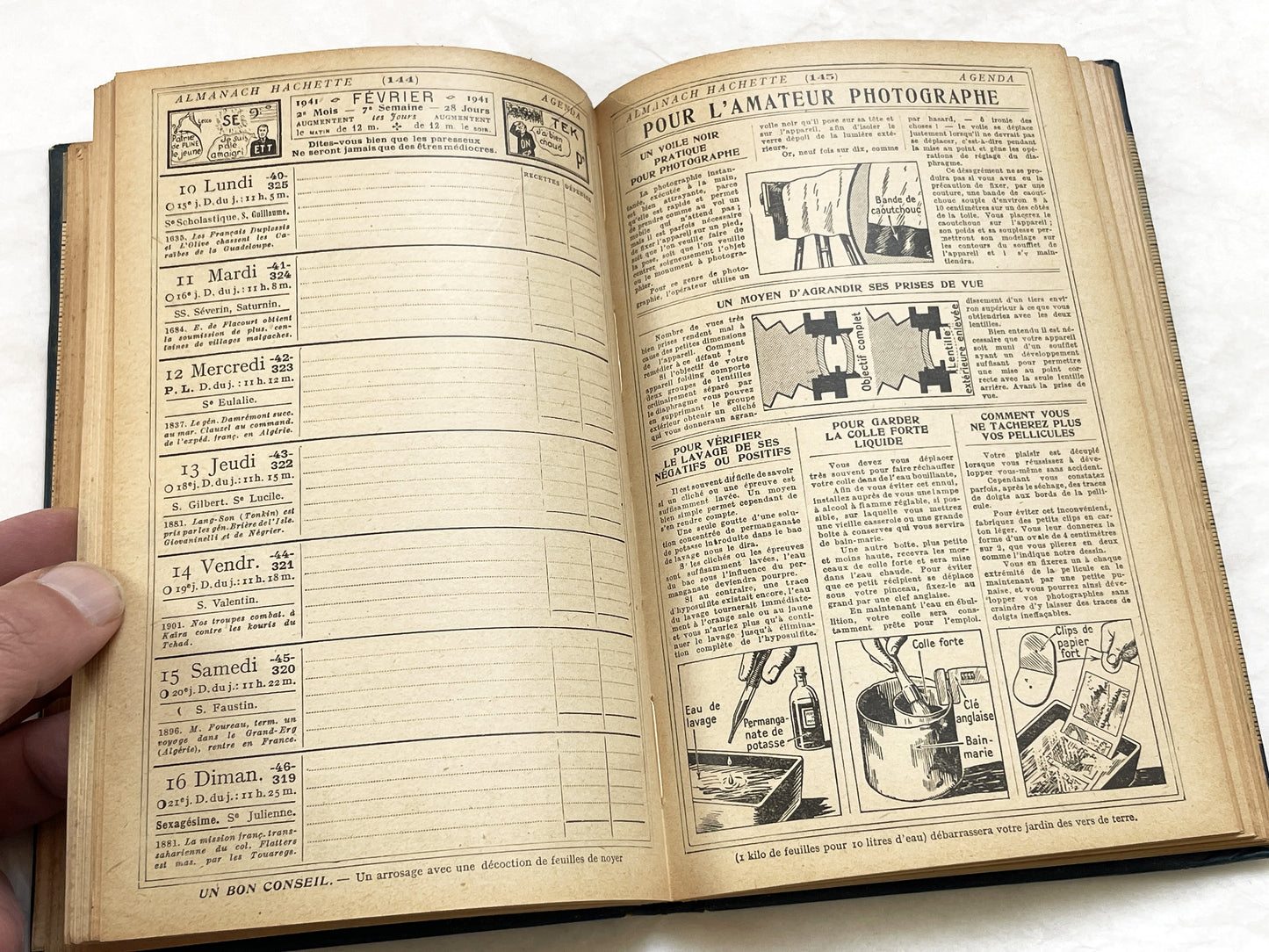 1940s – 300 Pages Almanach Hachette – Vintage French almanac – Wartime edition of the “Practical Life Encyclopedia”