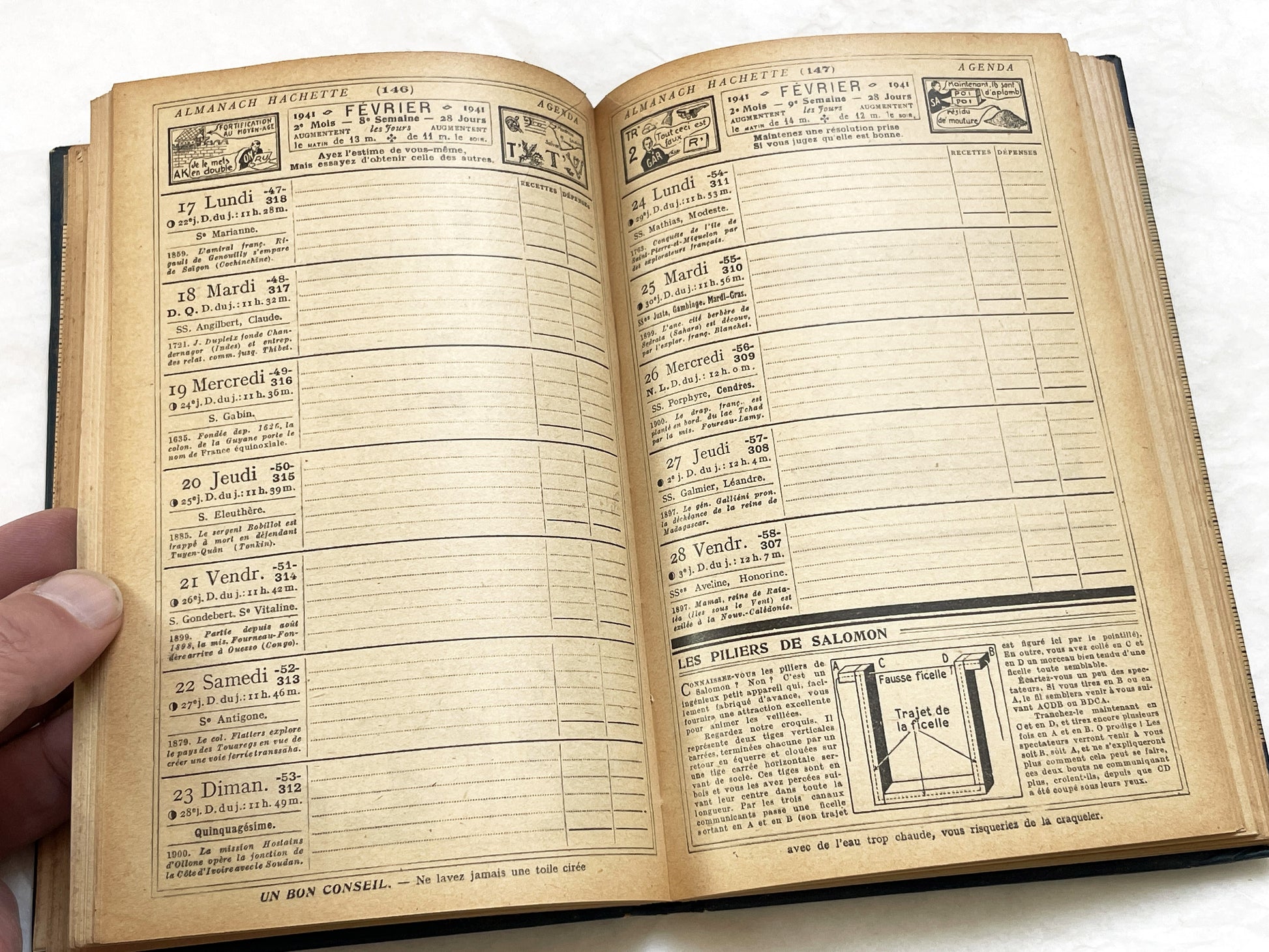 1940s – 300 Pages Almanach Hachette – Vintage French almanac – Wartime edition of the “Practical Life Encyclopedia”