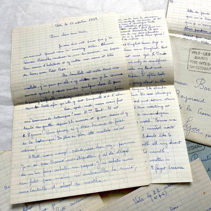 Set of 5 1930s handwritten French letters and envelopes with postage stamps from Vals-les-Bains, France.