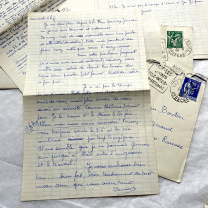 Set of 5 1930s handwritten French letters and envelopes with postage stamps from Vals-les-Bains, France.