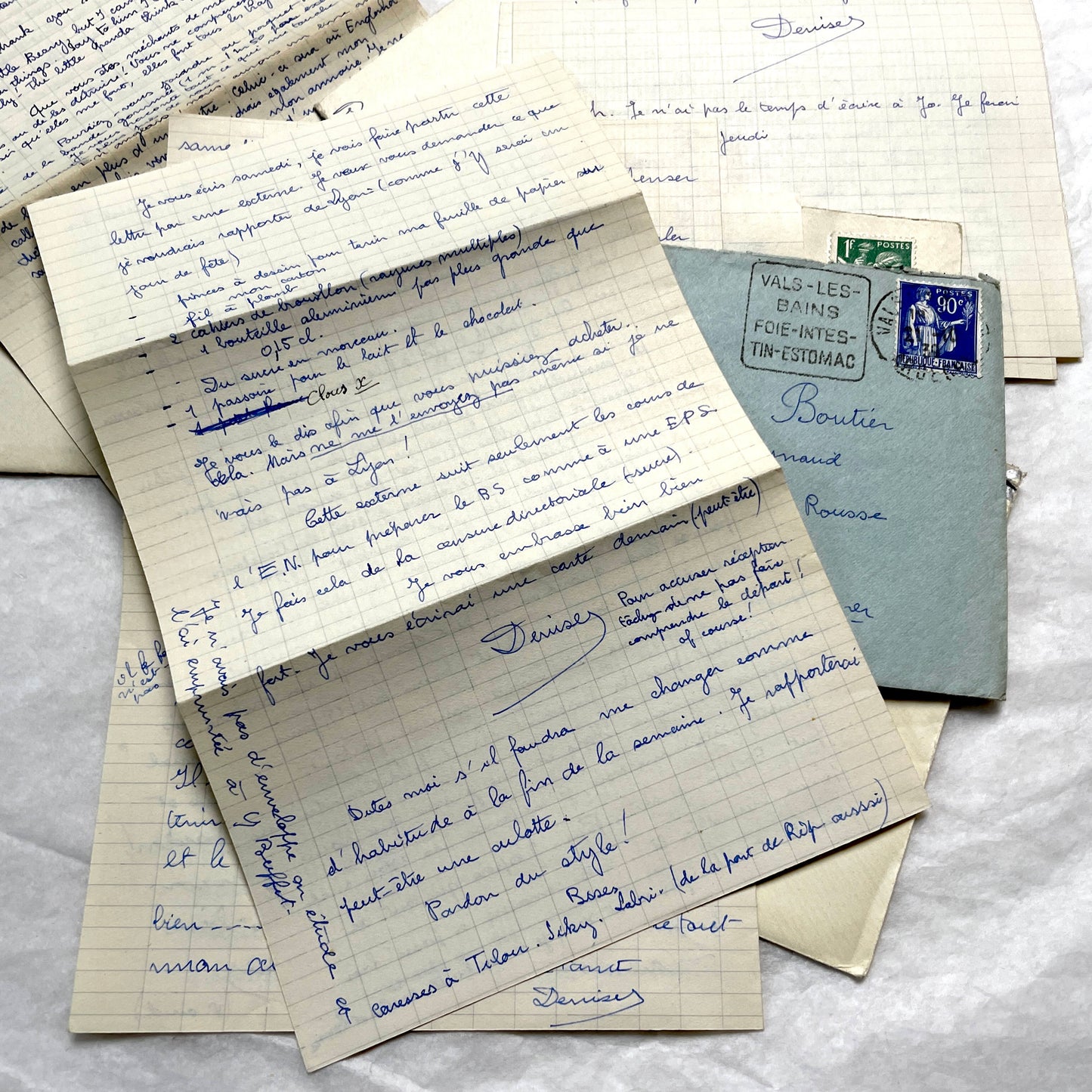 Set of 5 1930s handwritten French letters and envelopes with postage stamps from Vals-les-Bains, France.