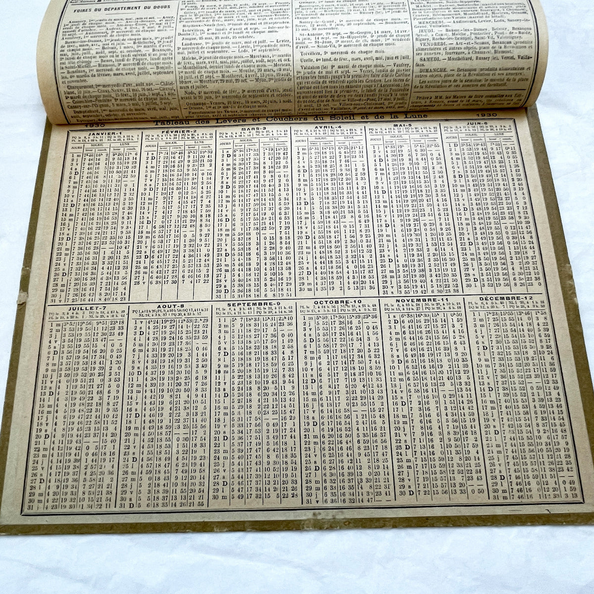 1930s - Vintage French Almanac Calendar - Postal & Telegraph Services - Lion and Lioness Illustration - Historical Document - Collectible