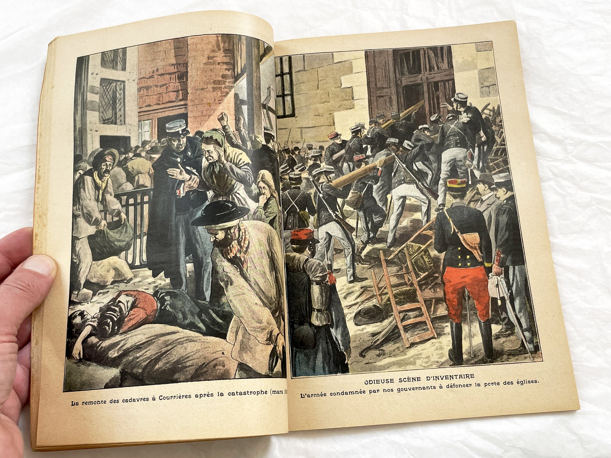 1900s - Vintage 1907 French Almanach Du Pelerin - Illustrated Catholic Historical Events Magazine - Palais De La Paix - Zouaves
