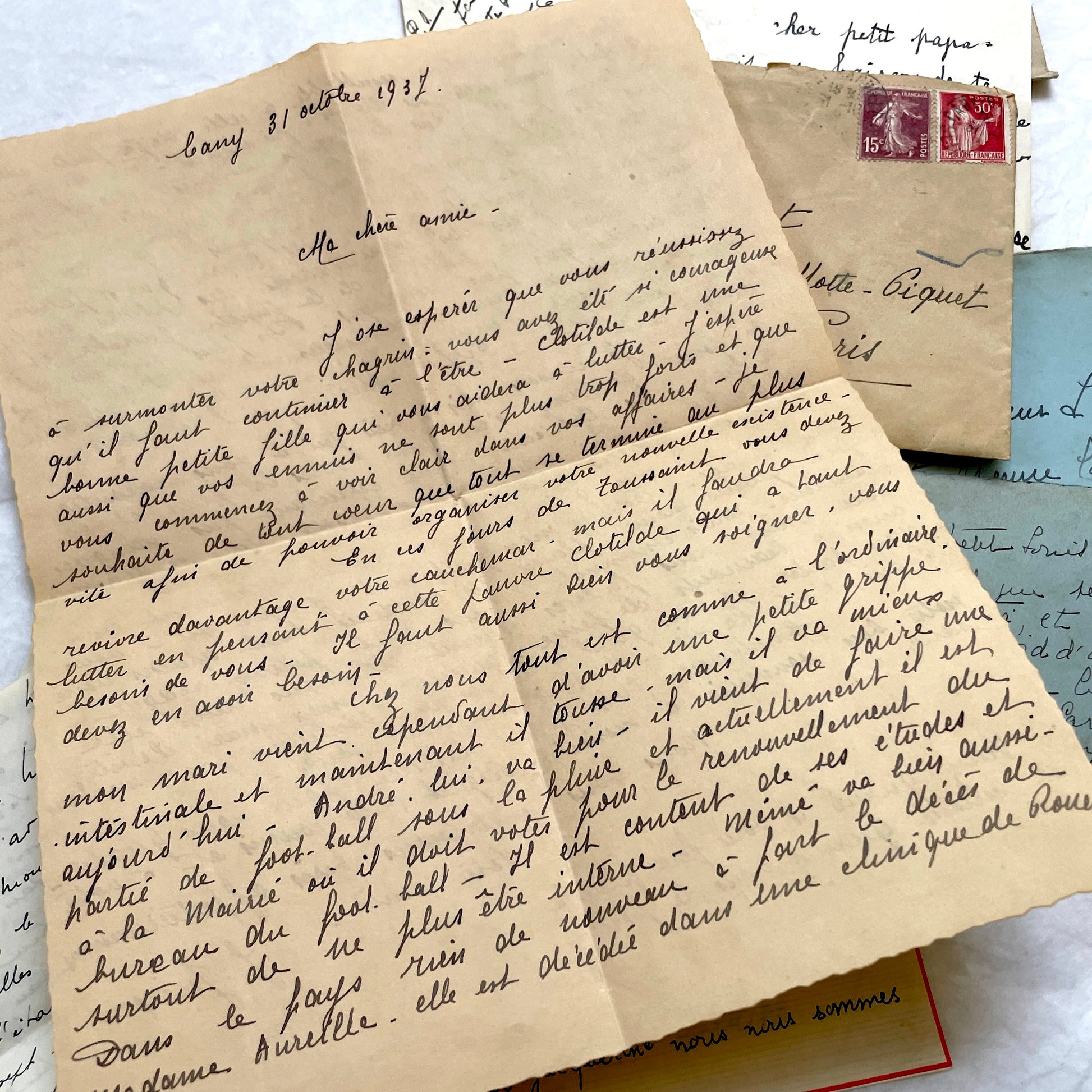 1930s French handwritten letter set with original envelopes and vintage stamps. Historical ephemera collection.