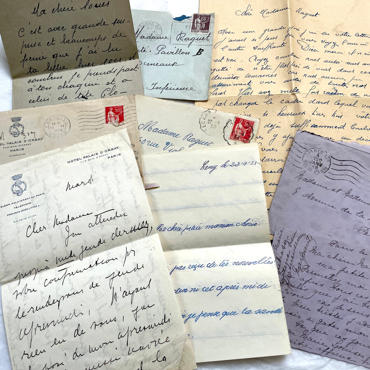 Set of 5 1930s French letters and envelopes, featuring handwritten notes and vintage stamps.