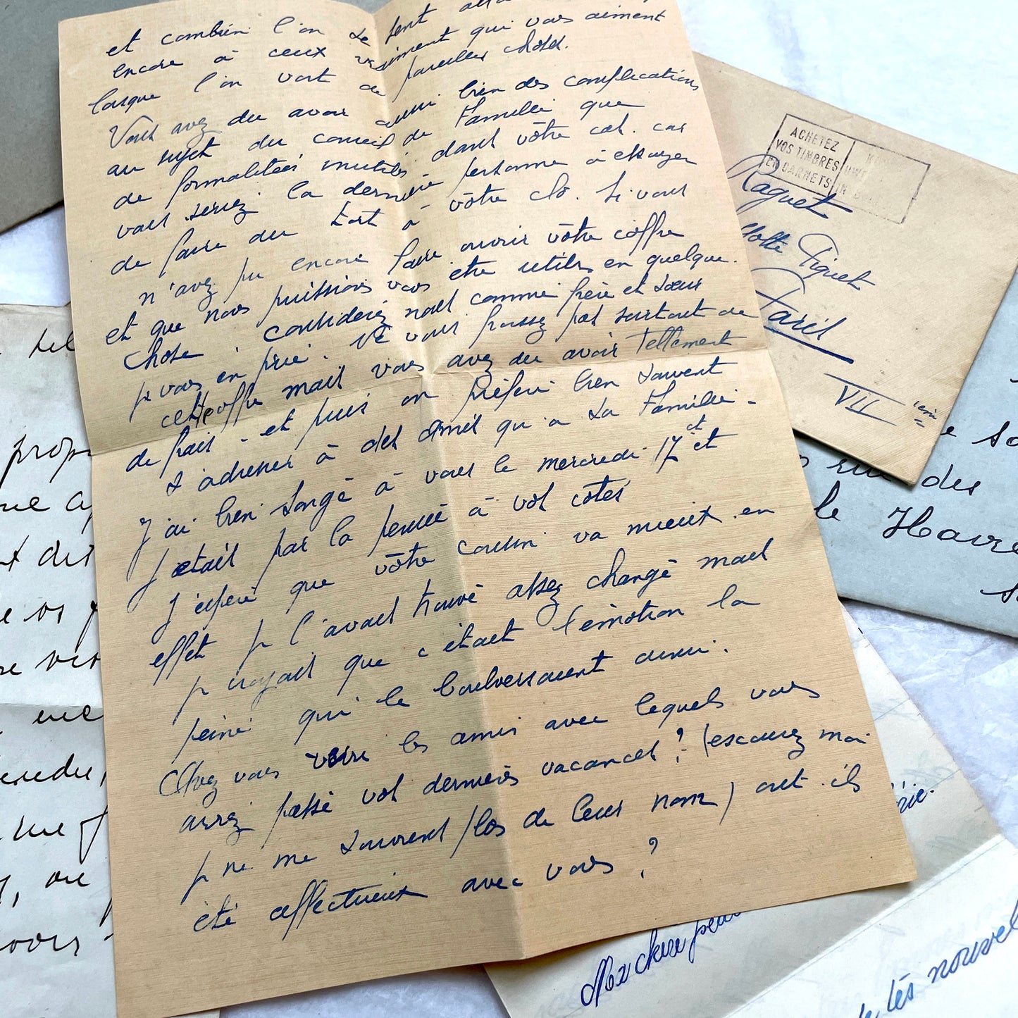 Set of 5 1930s French letters and envelopes, featuring handwritten notes and vintage stamps.