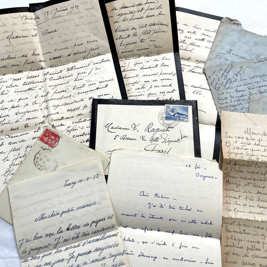 Set of 5 1930s French handwritten letters with envelopes and postage stamps, vintage ephemera collection.