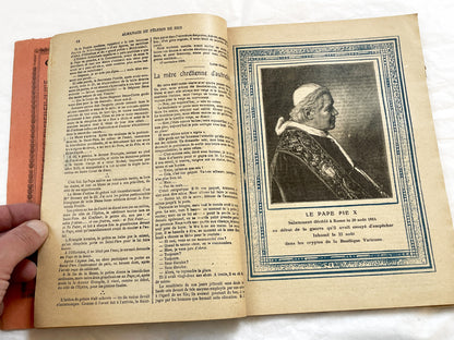 1910s - 1915 French Catholic Almanac - World War I Era Illustrated Book - Vintage Religious History Document - Antique WWI Collectible
