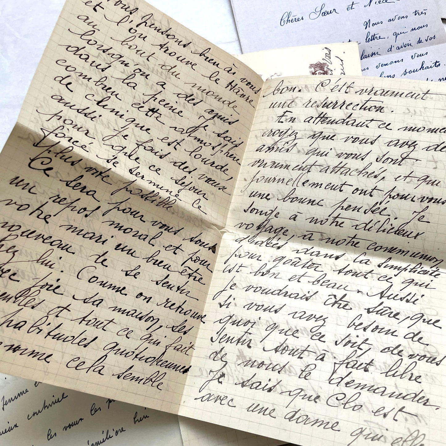Set of 5 vintage 1930s French letters and envelopes with handwritten text, historic stamps, and clear postmarks.