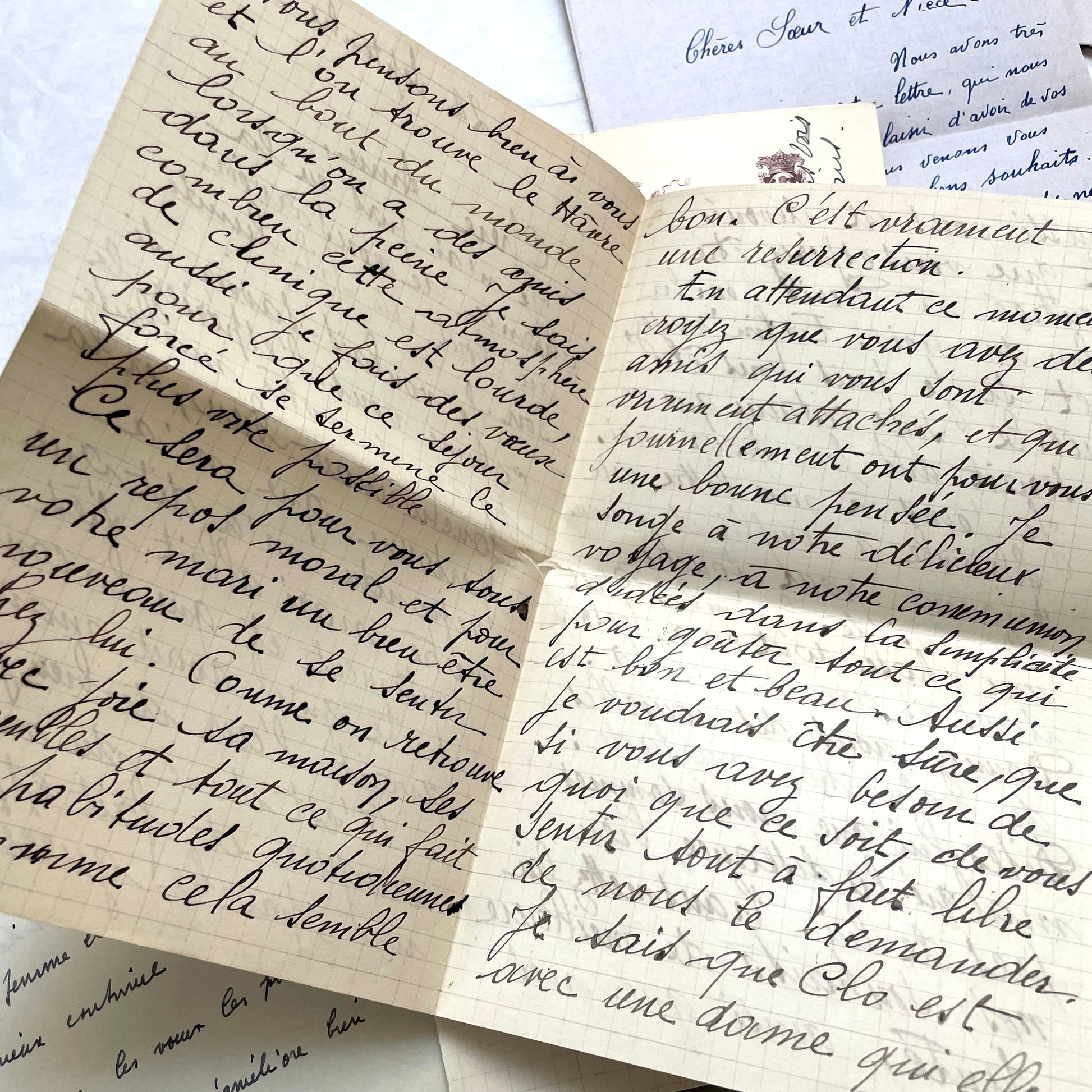 Set of 5 vintage 1930s French letters and envelopes with handwritten text, historic stamps, and clear postmarks.
