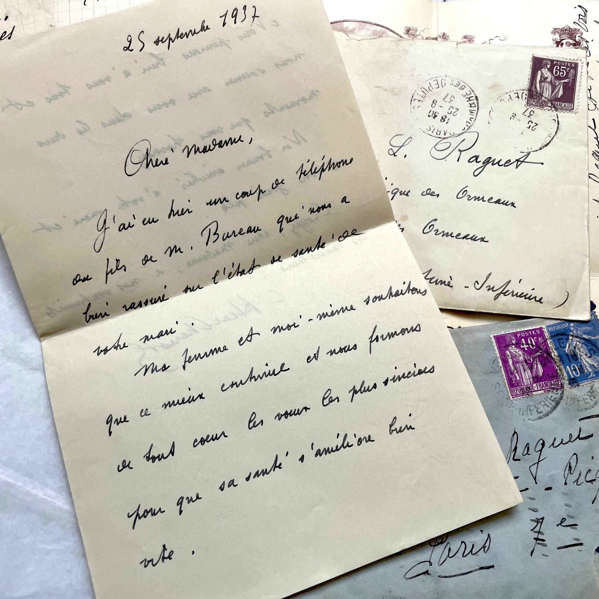 Set of 5 vintage 1930s French letters and envelopes with handwritten text, historic stamps, and clear postmarks.