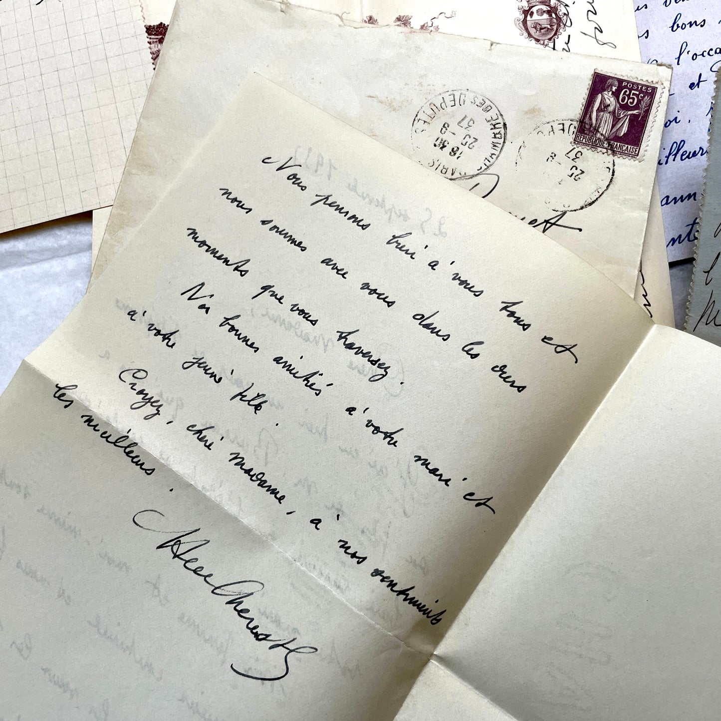 Set of 5 vintage 1930s French letters and envelopes with handwritten text, historic stamps, and clear postmarks.