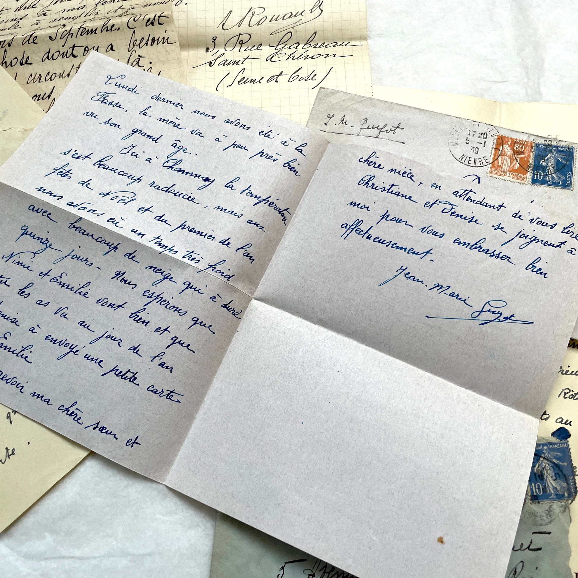 Set of 5 vintage 1930s French letters and envelopes with handwritten text, historic stamps, and clear postmarks.