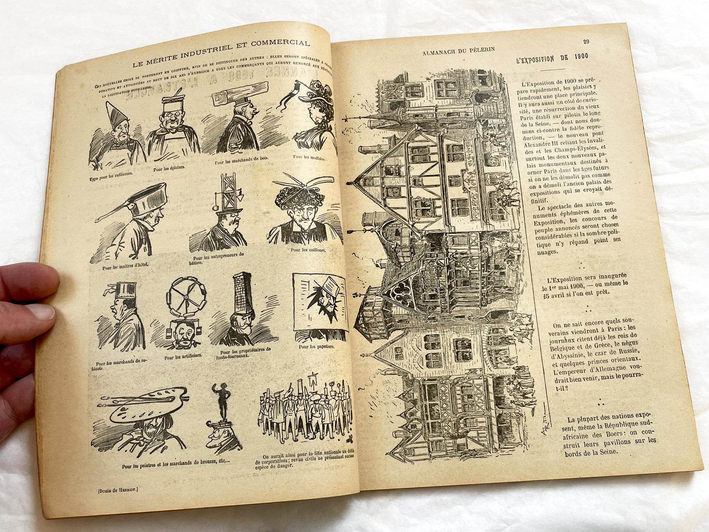 1900s - Vintage Almanac - Le Pelerin Illustrated Annual - Catholic Publication - Paris 1900 - Historical Document - Religious Heritage