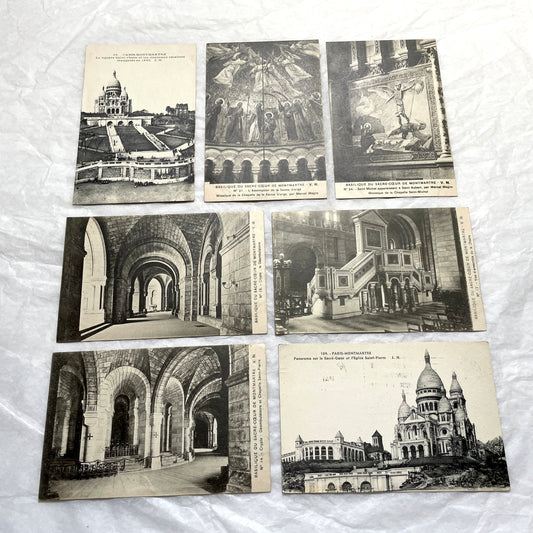 Lot of 1930s postcards showing the Sacré-Cœur Basilica in Montmartre, Paris, including exterior and interior views.