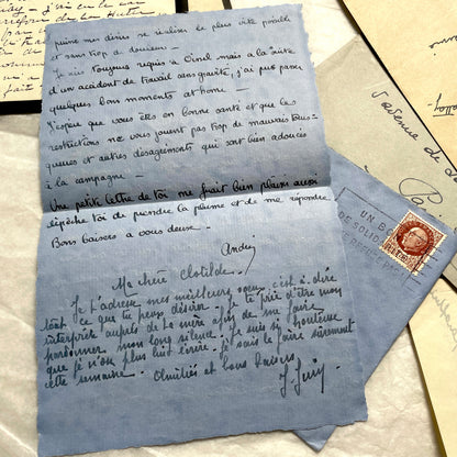 1940s French wartime letters lot with handwritten script, original stamps, and a 'Prisonnier de Guerre' document.