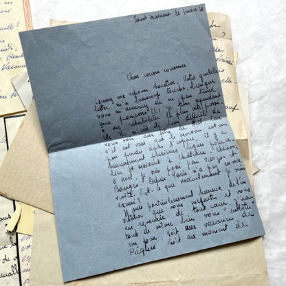 Set of 10 vintage French handwritten letters from the 1930s, showing varied elegant script and paper.
