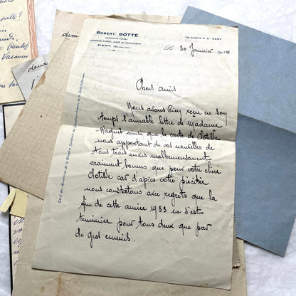 Set of 10 vintage French handwritten letters from the 1930s, showing varied elegant script and paper.