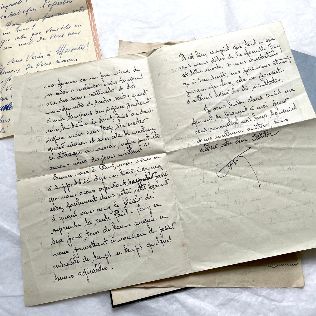 Set of 10 vintage French handwritten letters from the 1930s, showing varied elegant script and paper.