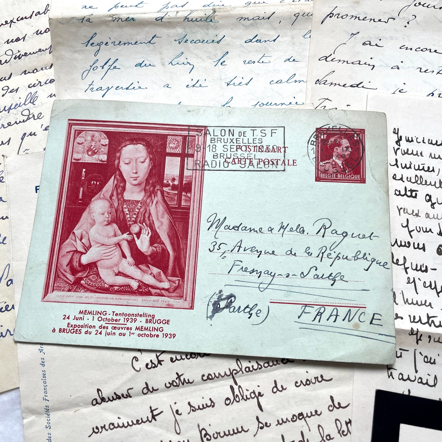Set of 10 French handwritten letters from the 1940s, featuring elegant script and various historical contexts.