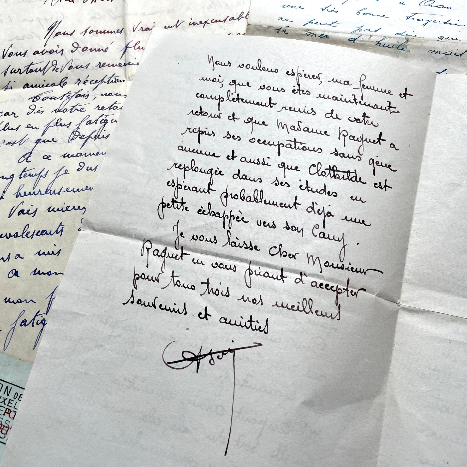 Set of 10 French handwritten letters from the 1940s, featuring elegant script and various historical contexts.