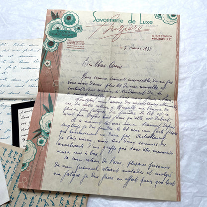 Set of 10 French handwritten letters from the 1940s, featuring elegant script and various historical contexts.