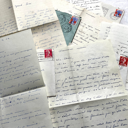 Set of 5 1960s French handwritten letters with envelopes, featuring vintage stamps and postmarks on aged paper.