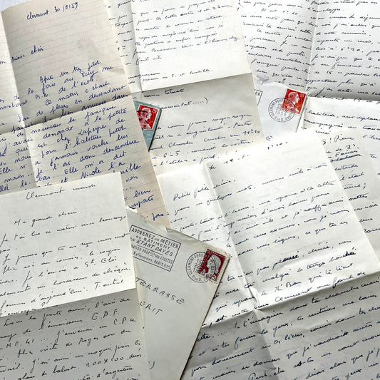 1950s French handwritten letters with envelopes and stamps, a vintage paper correspondence collection from France.