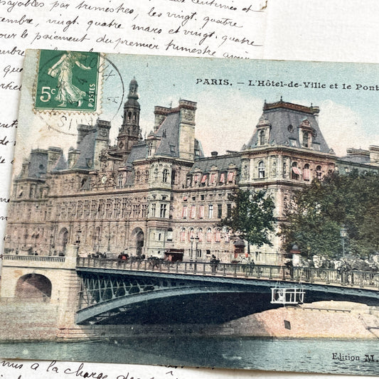 1910s - Paris Hotel-de-Ville Postcard - Pont d'Arcole Bridge - Vintage French Ephemera - Collectible City Hall View - Hand Colored Print