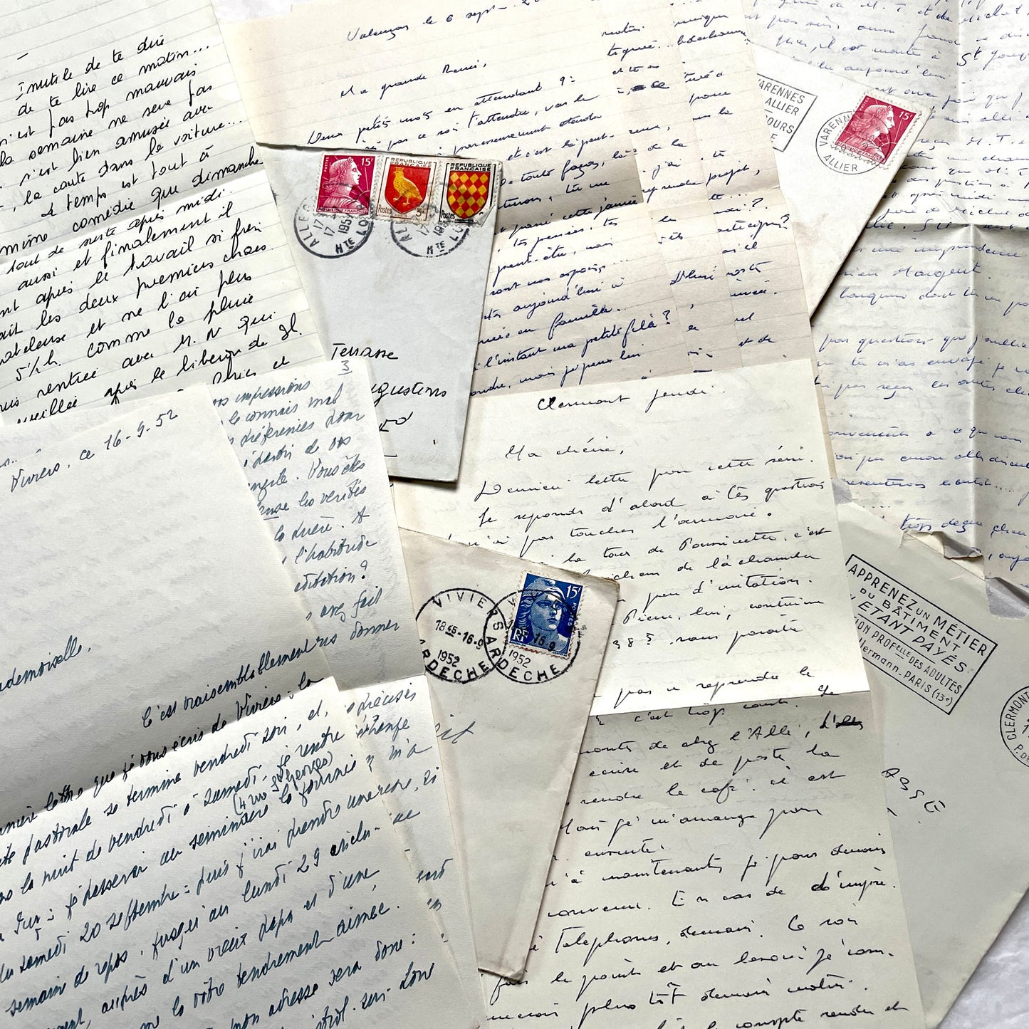 Set of 5 1950s French letters and envelopes with handwritten text and vintage stamps, historical correspondence ephemera.