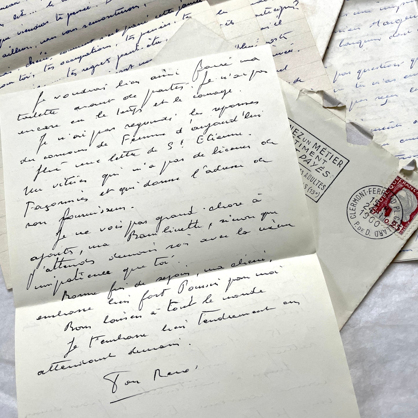 Set of 5 1950s French letters and envelopes with handwritten text and vintage stamps, historical correspondence ephemera.