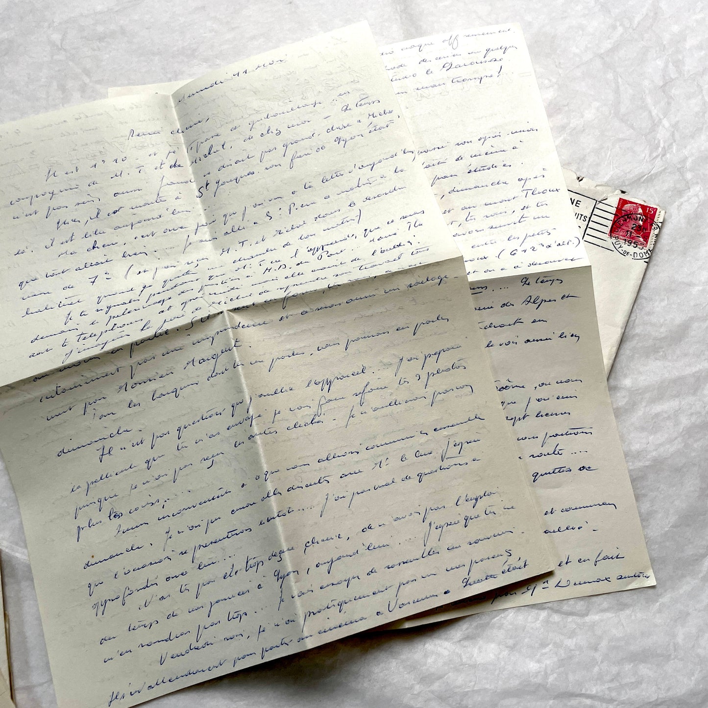 Set of 5 1950s French letters and envelopes with handwritten text and vintage stamps, historical correspondence ephemera.