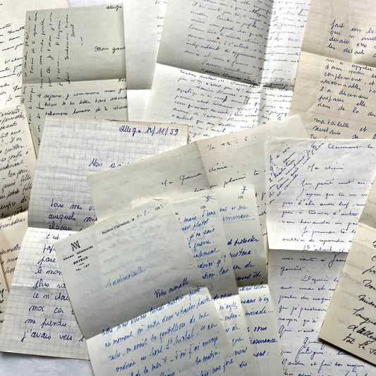 Set of 10 French letters from the 1950s, featuring handwritten text and varying paper types.