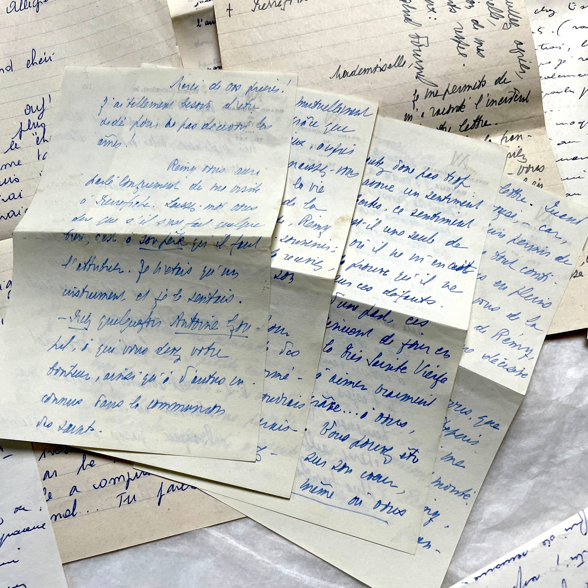 Set of 10 handwritten French letters from the 1950s, featuring various vintage paper and cursive script.