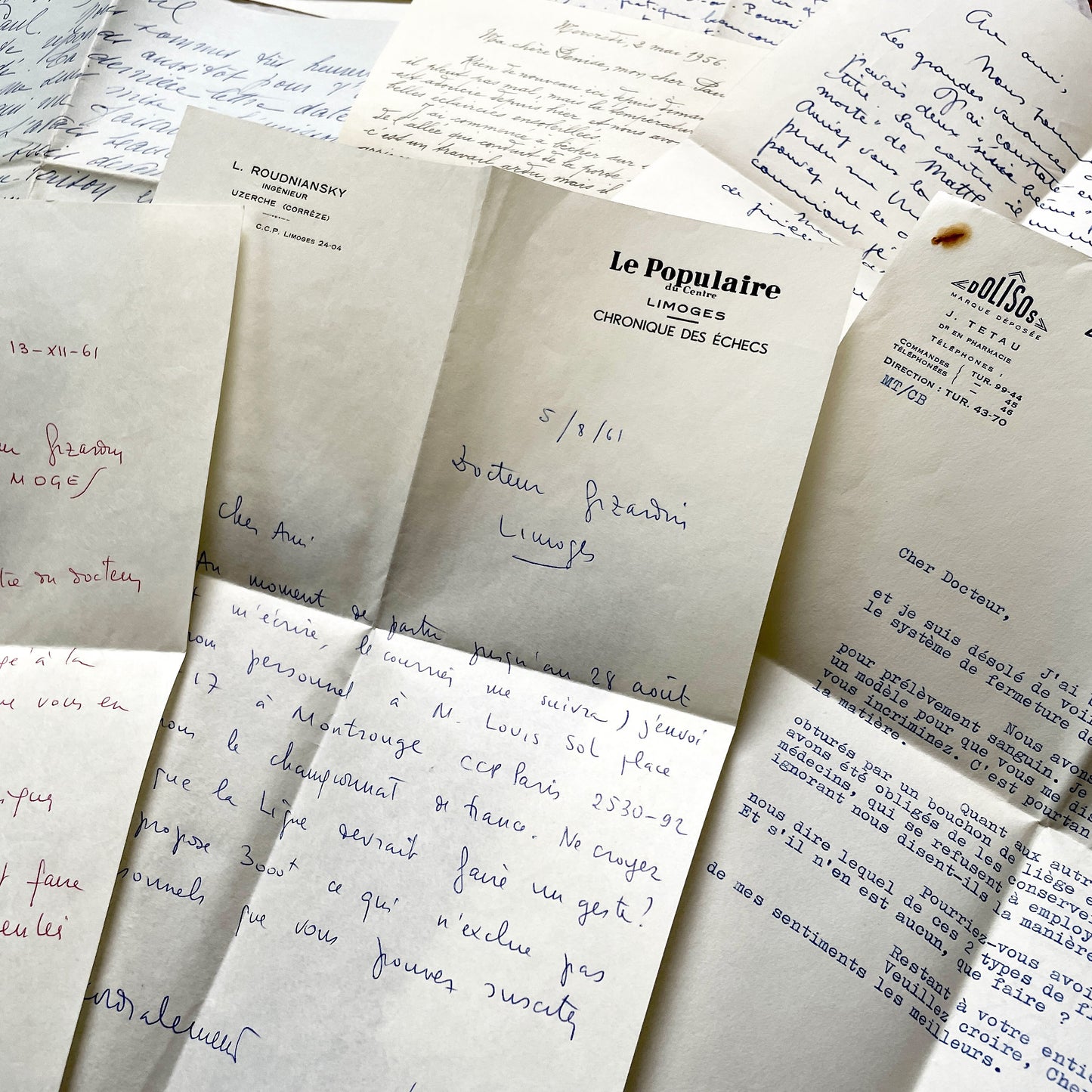 1960s - 10 letters sent to a French doctor during 1960s - Letters with envelopes - The letters he received came from his family, other doctors or chess enthusiasts