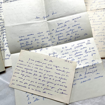 Set of 10 1950s French handwritten letters in cursive script. Vintage personal correspondence.