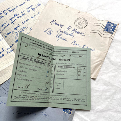 Set of 5 1950s French handwritten letters and envelopes with period stamps, showing family correspondence.