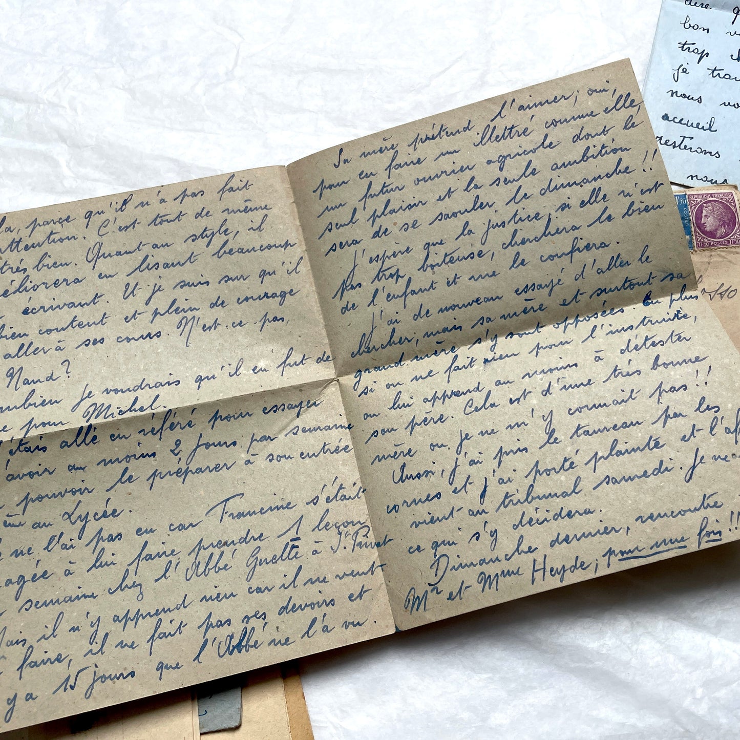 Five handwritten French letters from the 1940s with original envelopes and postage stamps, featuring vintage paper.