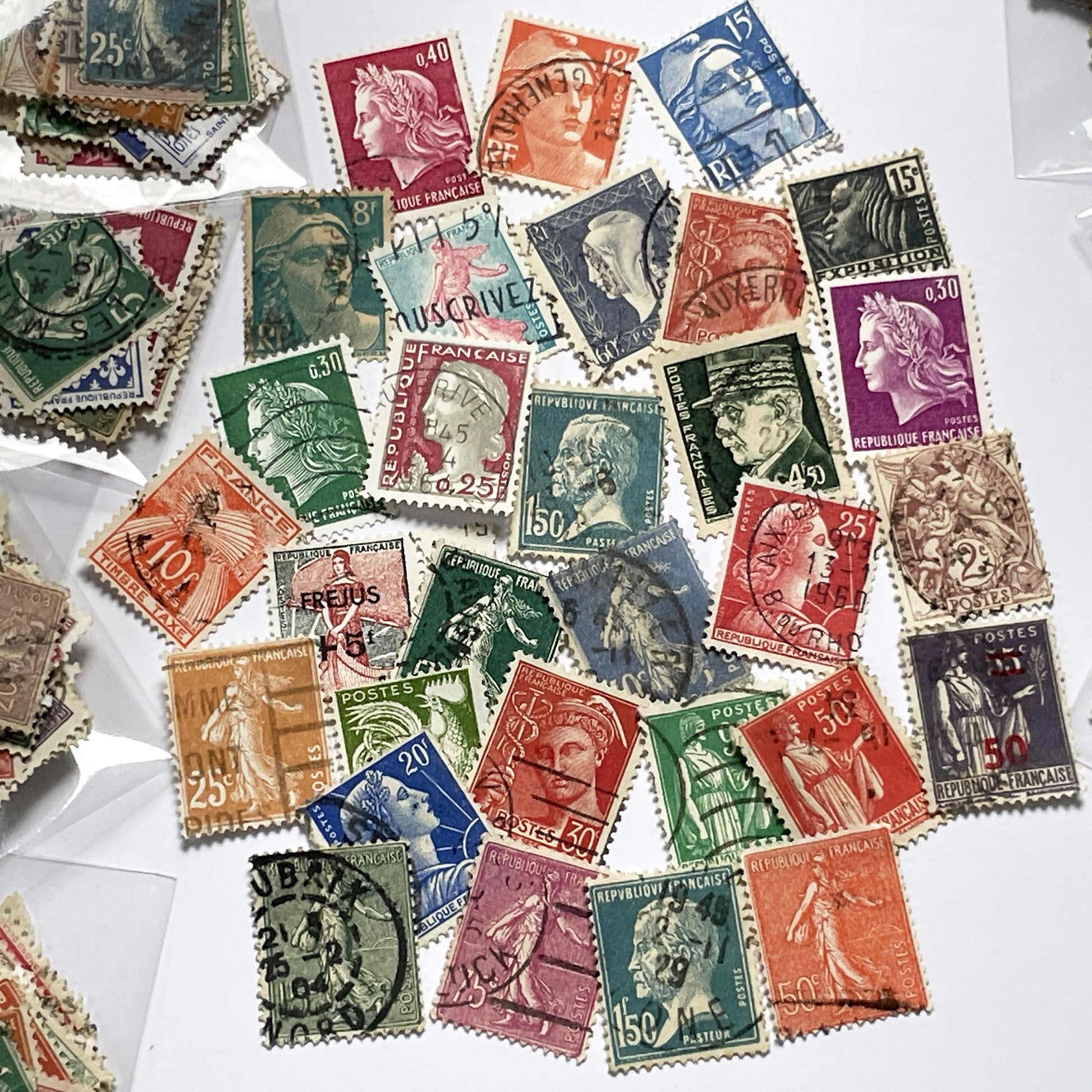 Lot of 30 Vintage French Postage Stamps – 1900s–1960s – Marianne, Sower, Coat of Arms, and Classical Designs