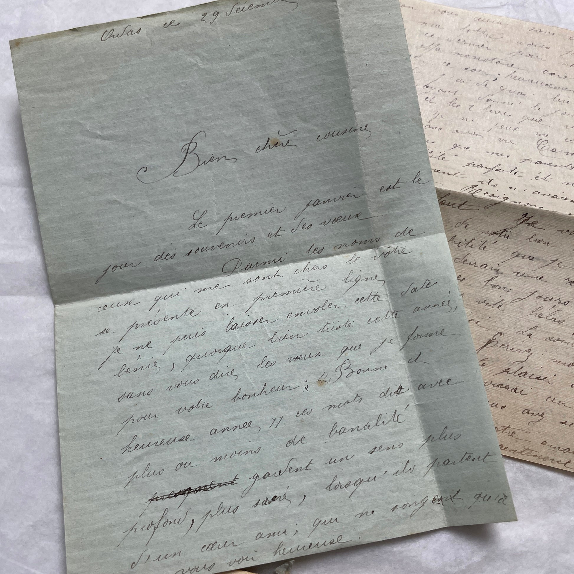 Set of 5 original French letters and envelopes from the 1900s, featuring handwritten text and historical postal stamps.