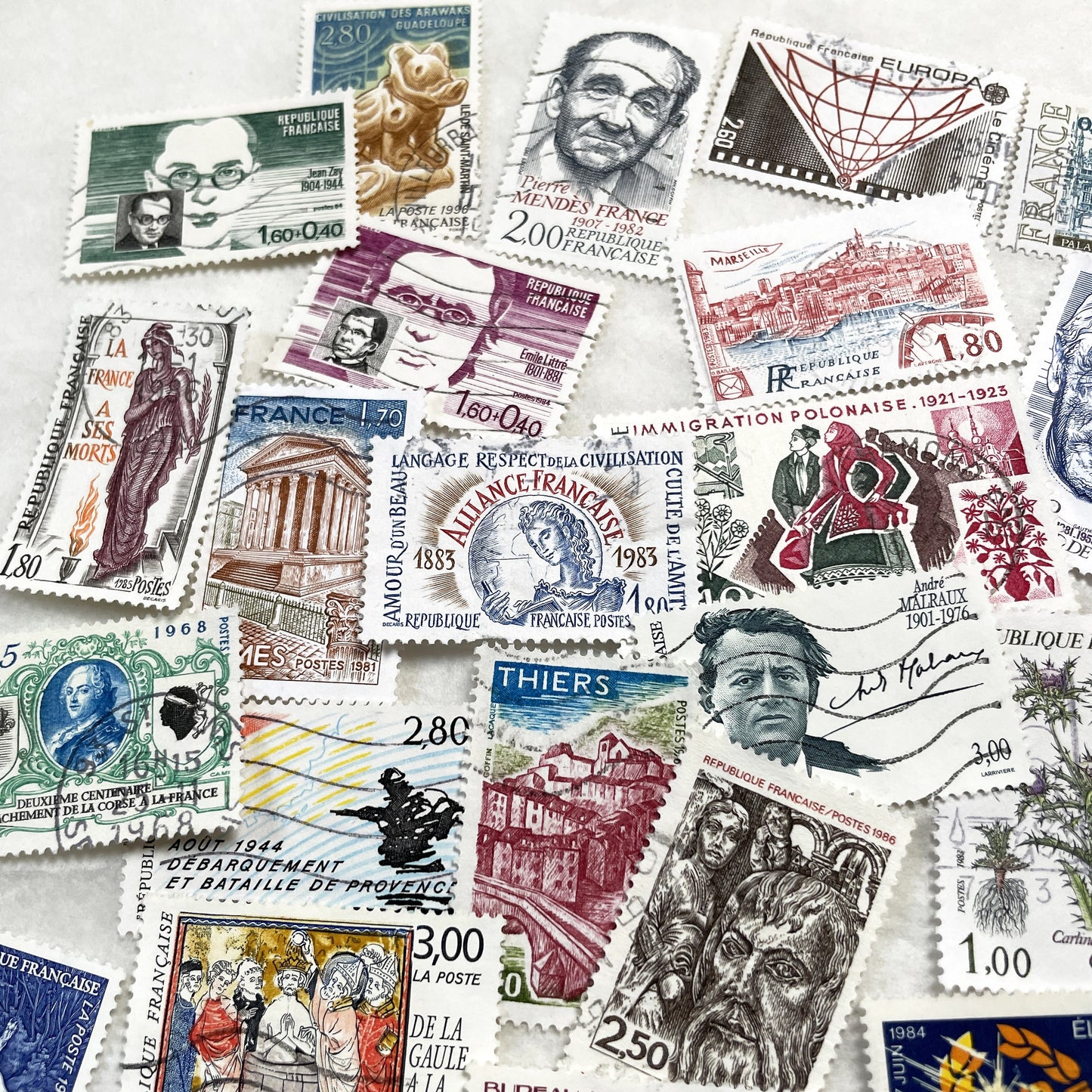1980s - 50 French Postage Stamps - Diverse Themes Including History, Art, Nature, and Commemorations - Philatelic Lot