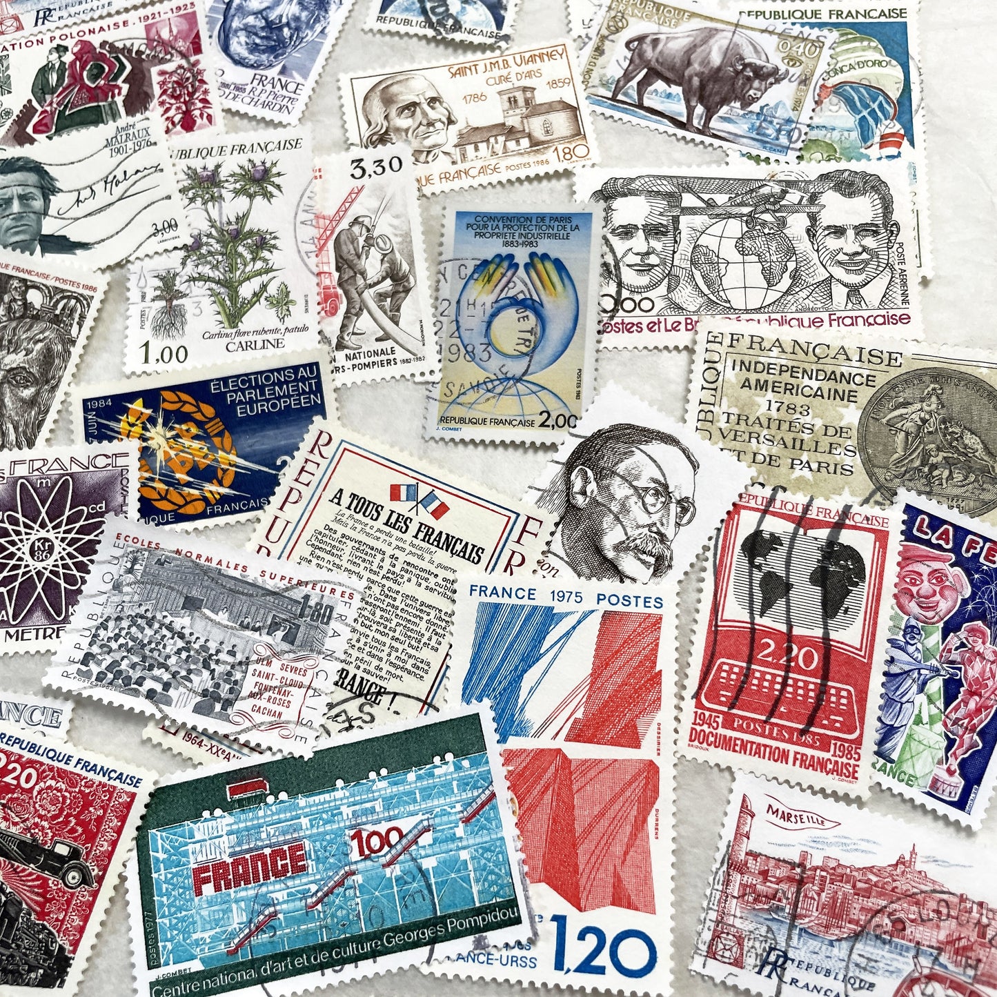 1980s - 50 French Postage Stamps - Diverse Themes Including History, Art, Nature, and Commemorations - Philatelic Lot
