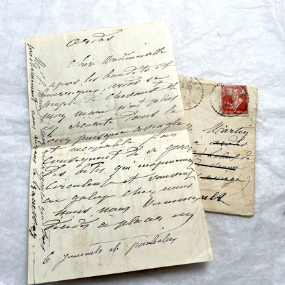 Lot of 5 vintage French letters with envelopes from the 1910s, showing handwritten text and stamps.