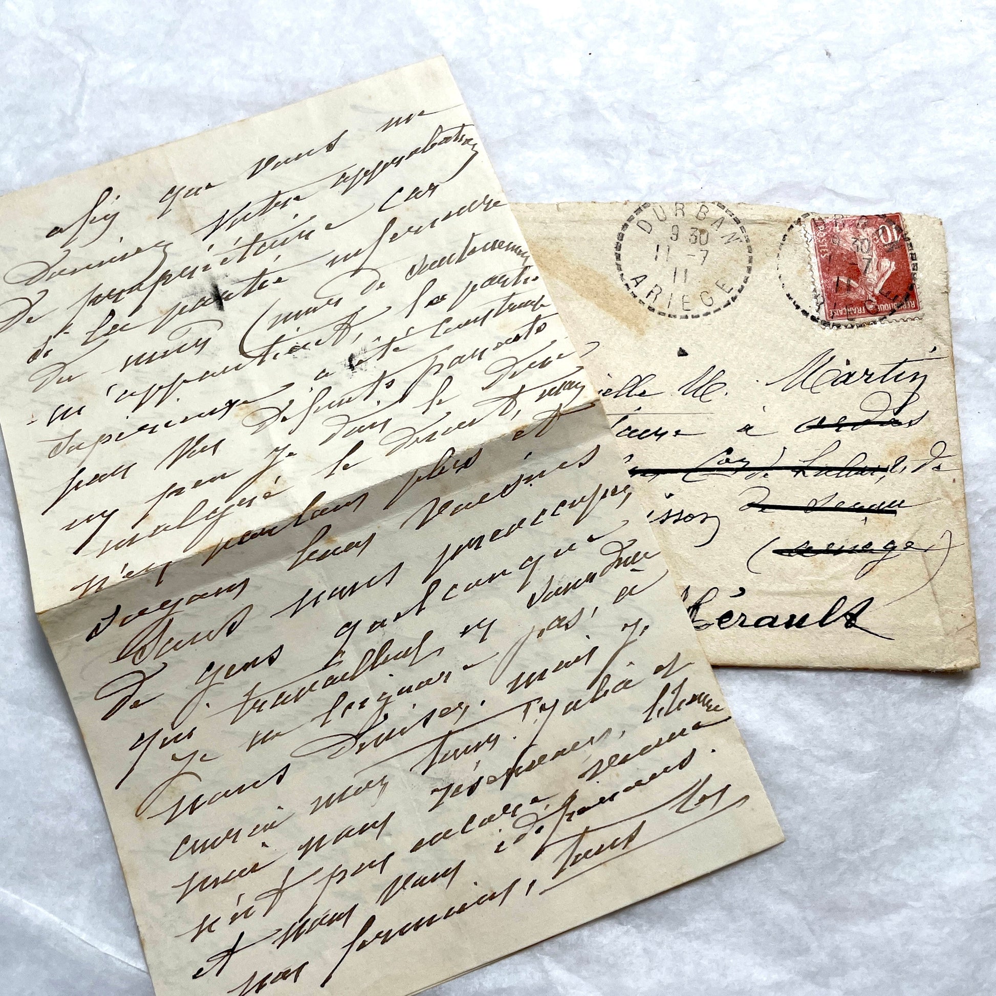 Lot of 5 vintage French letters with envelopes from the 1910s, showing handwritten text and stamps.
