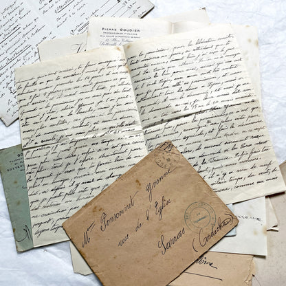 1930s - 10 French Letters with their Envelopes - Bundle of Antique French Letters and Envelopes – Handwritten 1930s Ephemera – Cursive Script, Ink, Mixed Paper Styles
