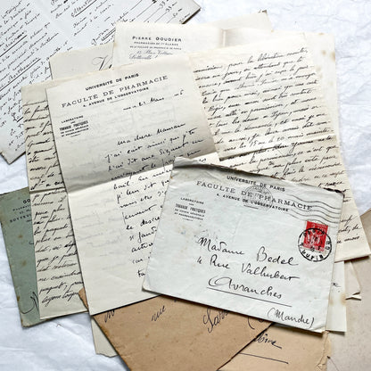 1930s - 10 French Letters with their Envelopes - Bundle of Antique French Letters and Envelopes – Handwritten 1930s Ephemera – Cursive Script, Ink, Mixed Paper Styles