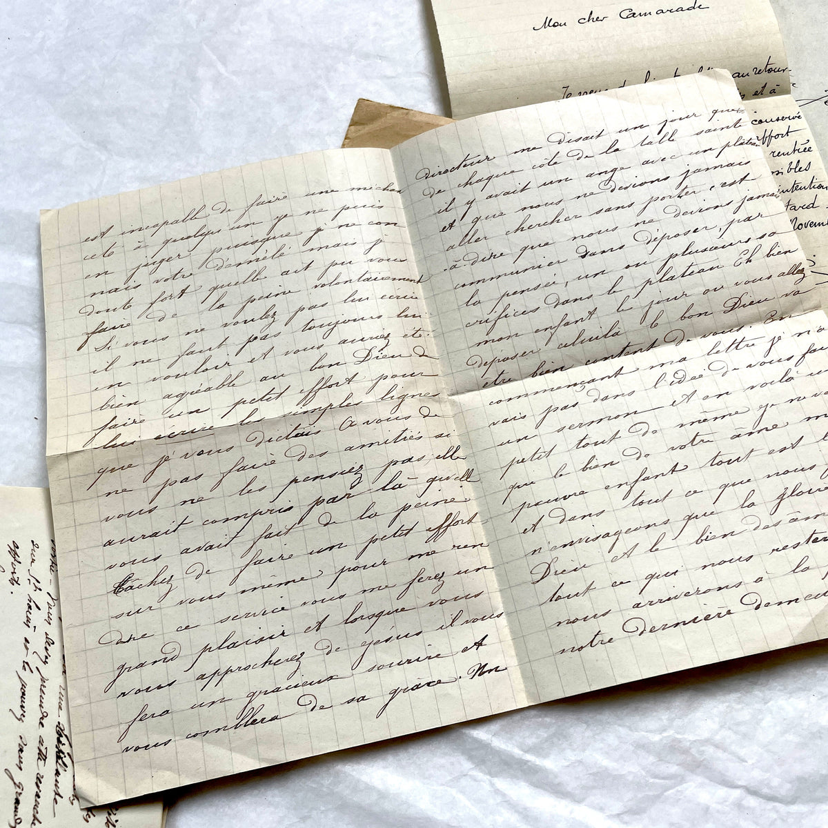 Lot of 5 French letters and envelopes from the 1900s, featuring handwritten text, original stamps, and legible postmarks.