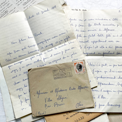 1950s - 10 French Letters with their Envelopes - Bundle of Antique French Letters and Envelopes – Handwritten 1930s Ephemera – Cursive Script, Ink, Mixed Paper Styles